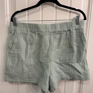 Madewell Sage Green Shorts Relaxed Fit